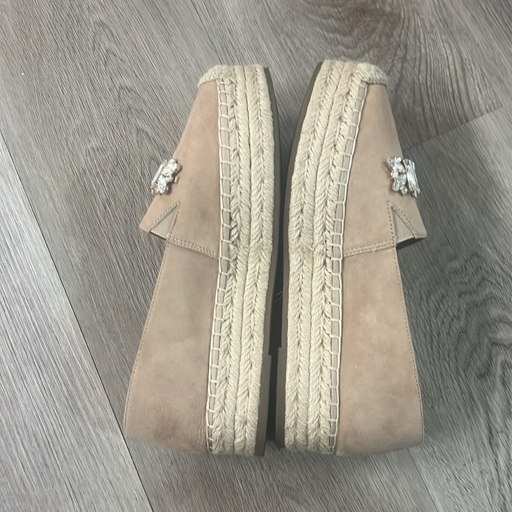 Women’s shoe - Picture 4 of 7